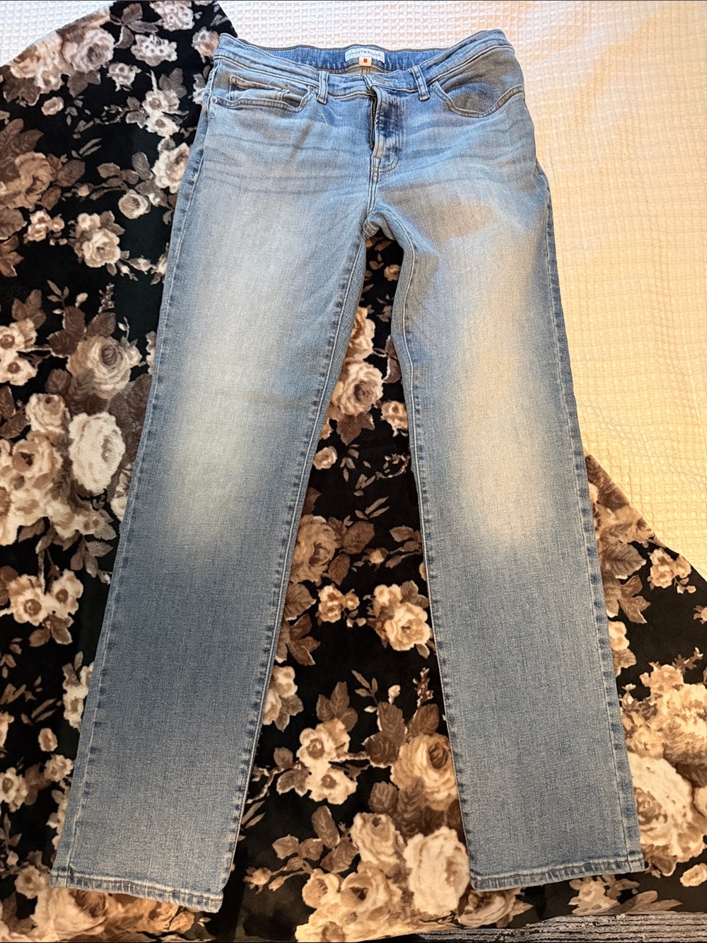 Lucky Brand Light Blue Straight Leg Women's Jeans